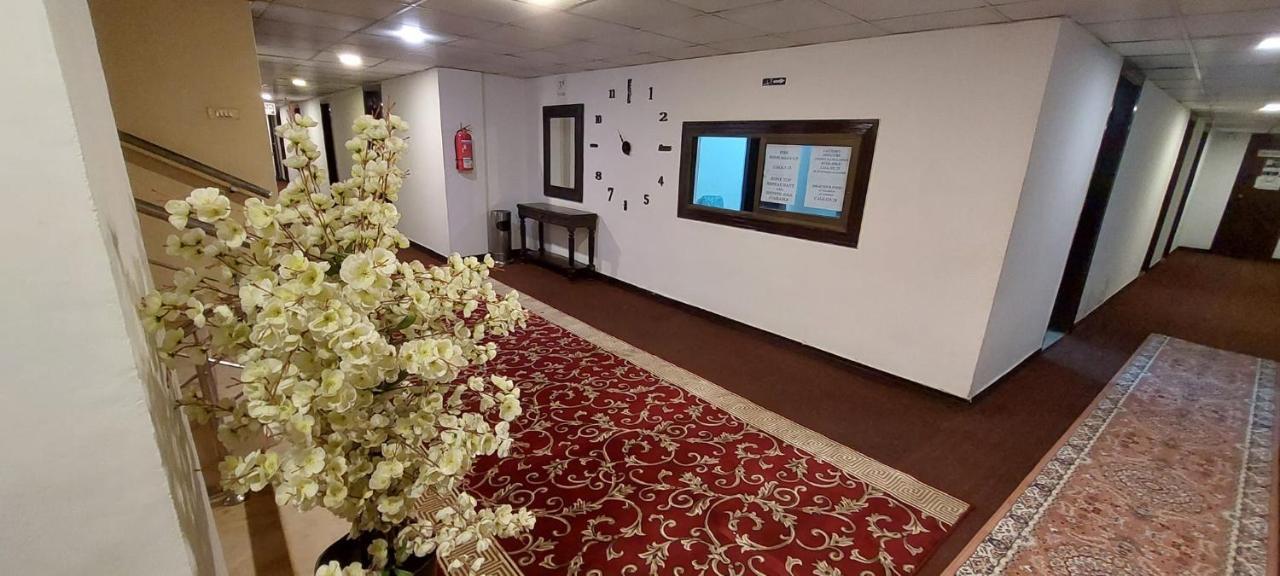 Grace Crown Hotel Islamabad Luaran gambar